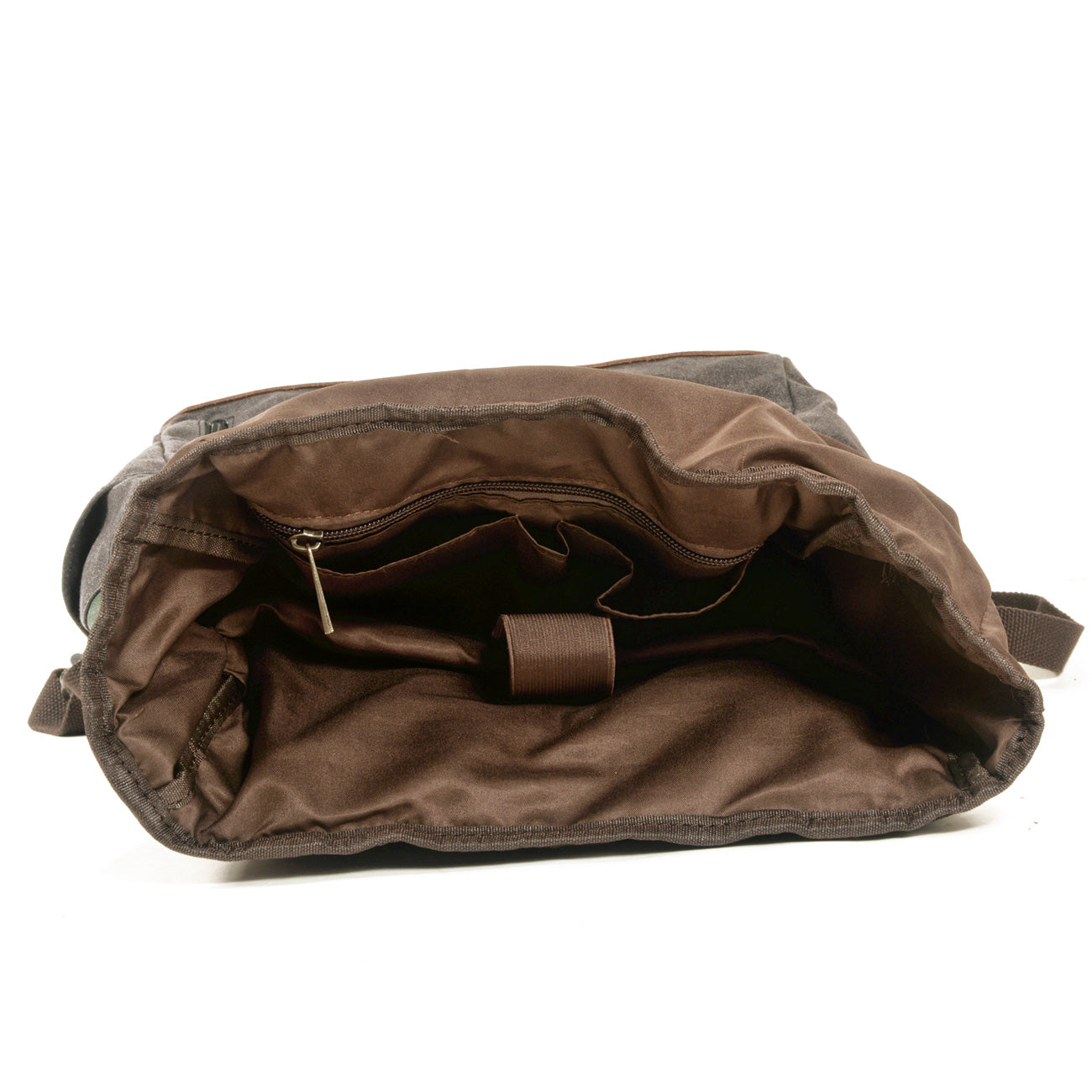 Voyager-waxed-canvas-backpack-trendyful